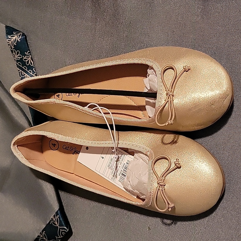 Nwt gold dress shoes